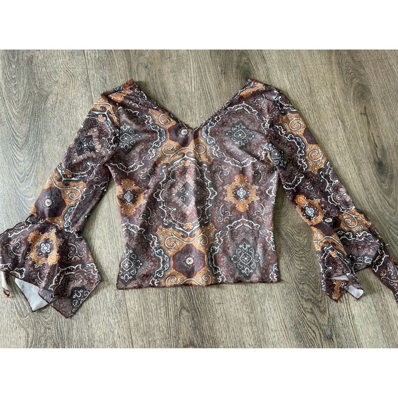 Vintage Y2K Bell Sleeve Sheer Floral Fairy Top - Picture 5 of 5